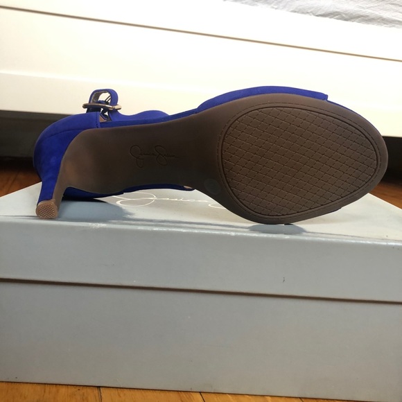 Jessica Simpson Marrionn Heels - Picture 4 of 4